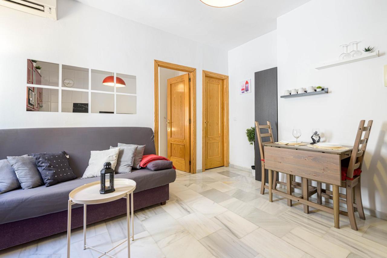 Wintowinrentals Coqueto Apartamento En El Centro De มาลากา ภายนอก รูปภาพ