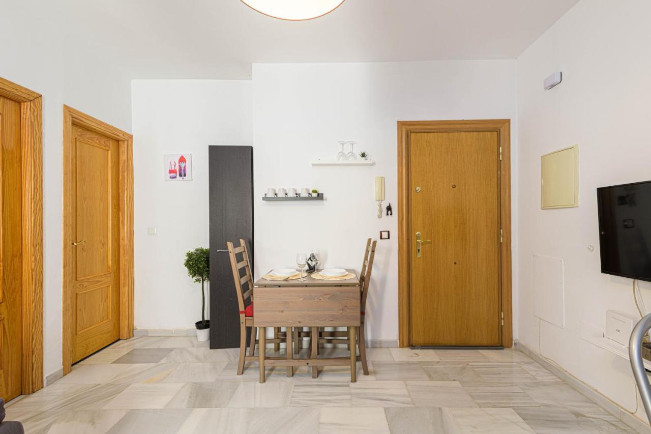 Wintowinrentals Coqueto Apartamento En El Centro De มาลากา ภายนอก รูปภาพ
