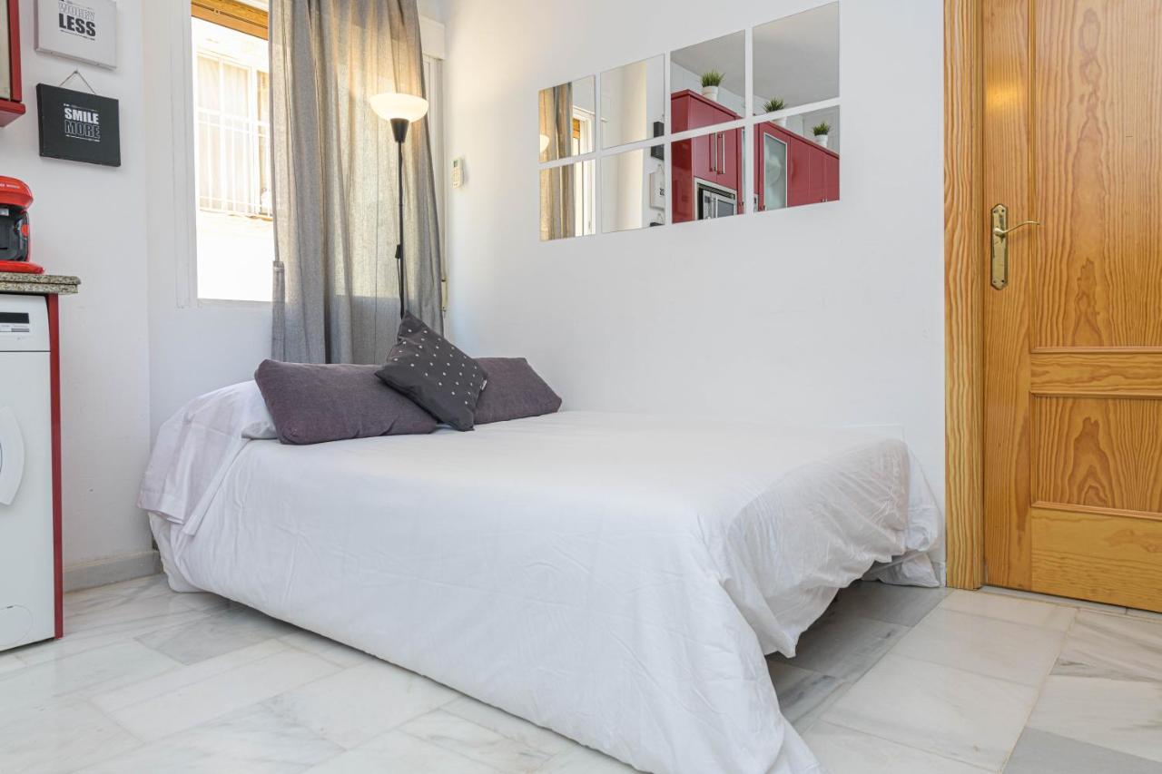 Wintowinrentals Coqueto Apartamento En El Centro De มาลากา ภายนอก รูปภาพ