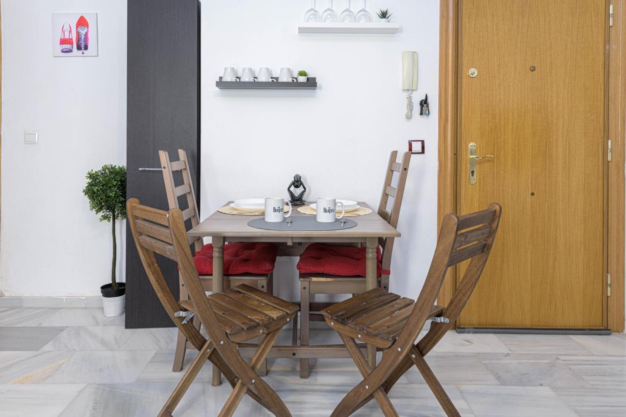 Wintowinrentals Coqueto Apartamento En El Centro De มาลากา ภายนอก รูปภาพ